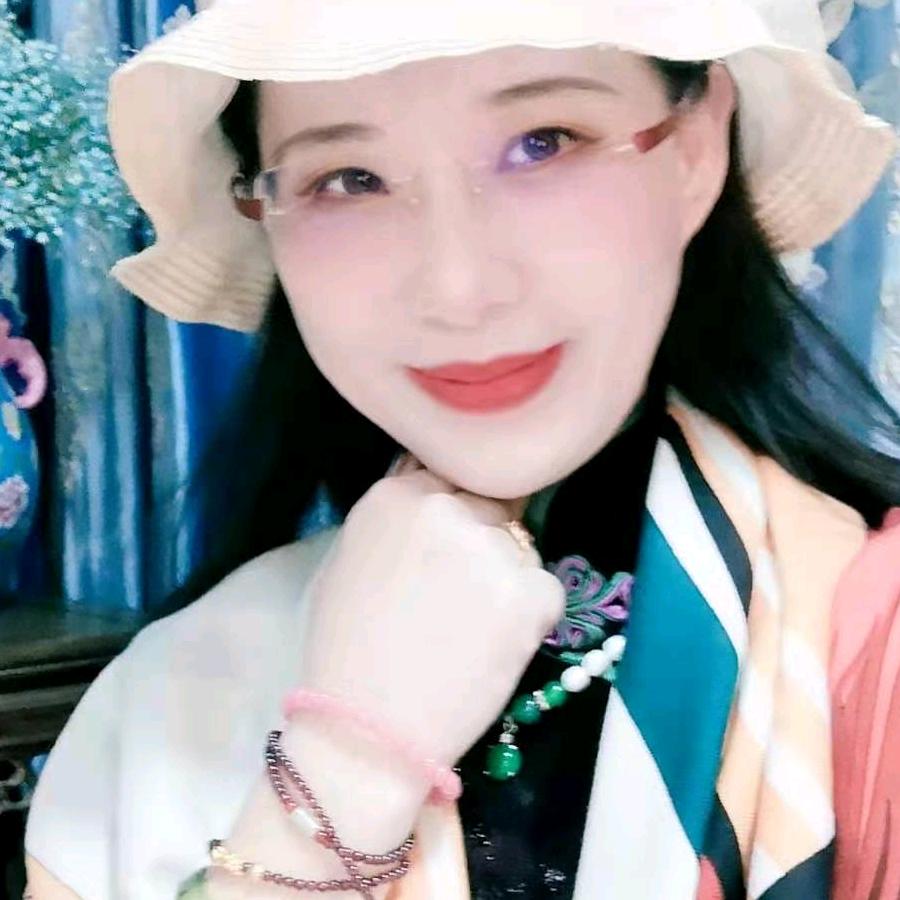 张馨逸讲女性成长智慧
