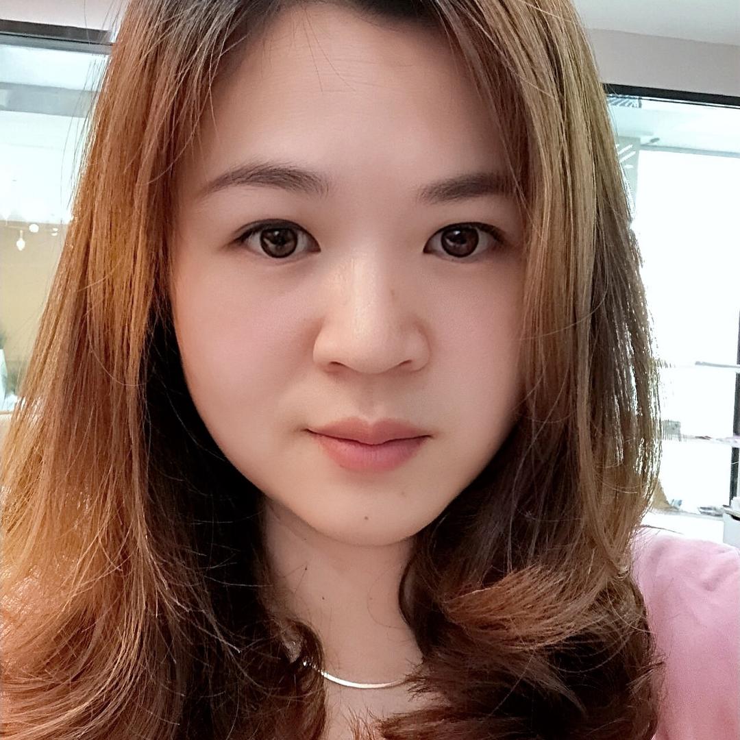 @日丽服饰，朱颖