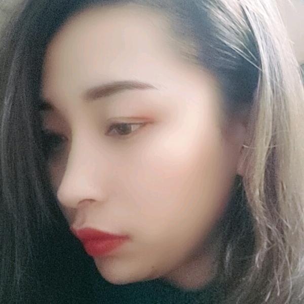 爱美的小兔子