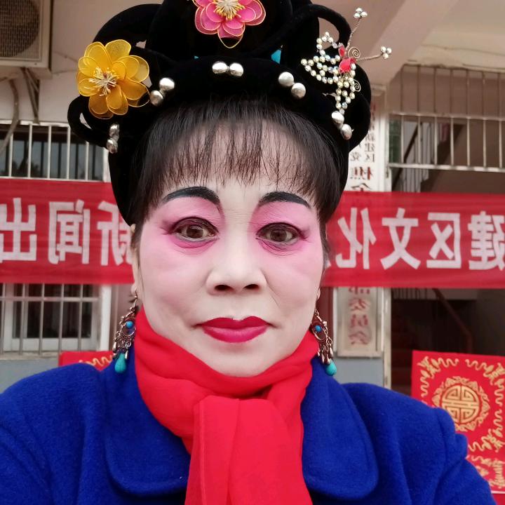 云朵闵小英1772783428