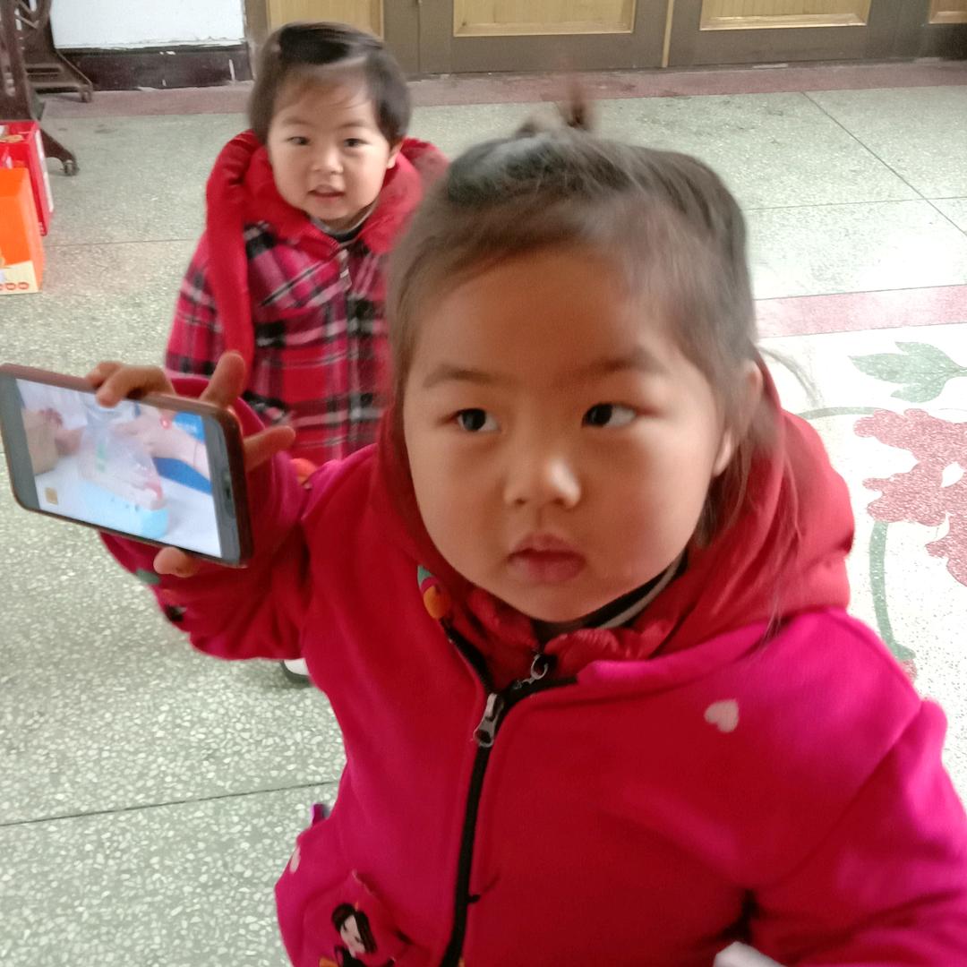 严圣芳