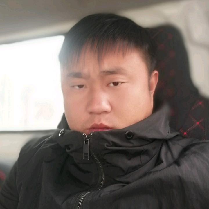 濮阳开轻卡拉货震哥