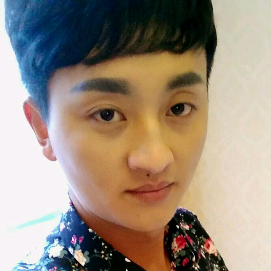郑哥哥จุ๊บ༏จุ๊บ༏
