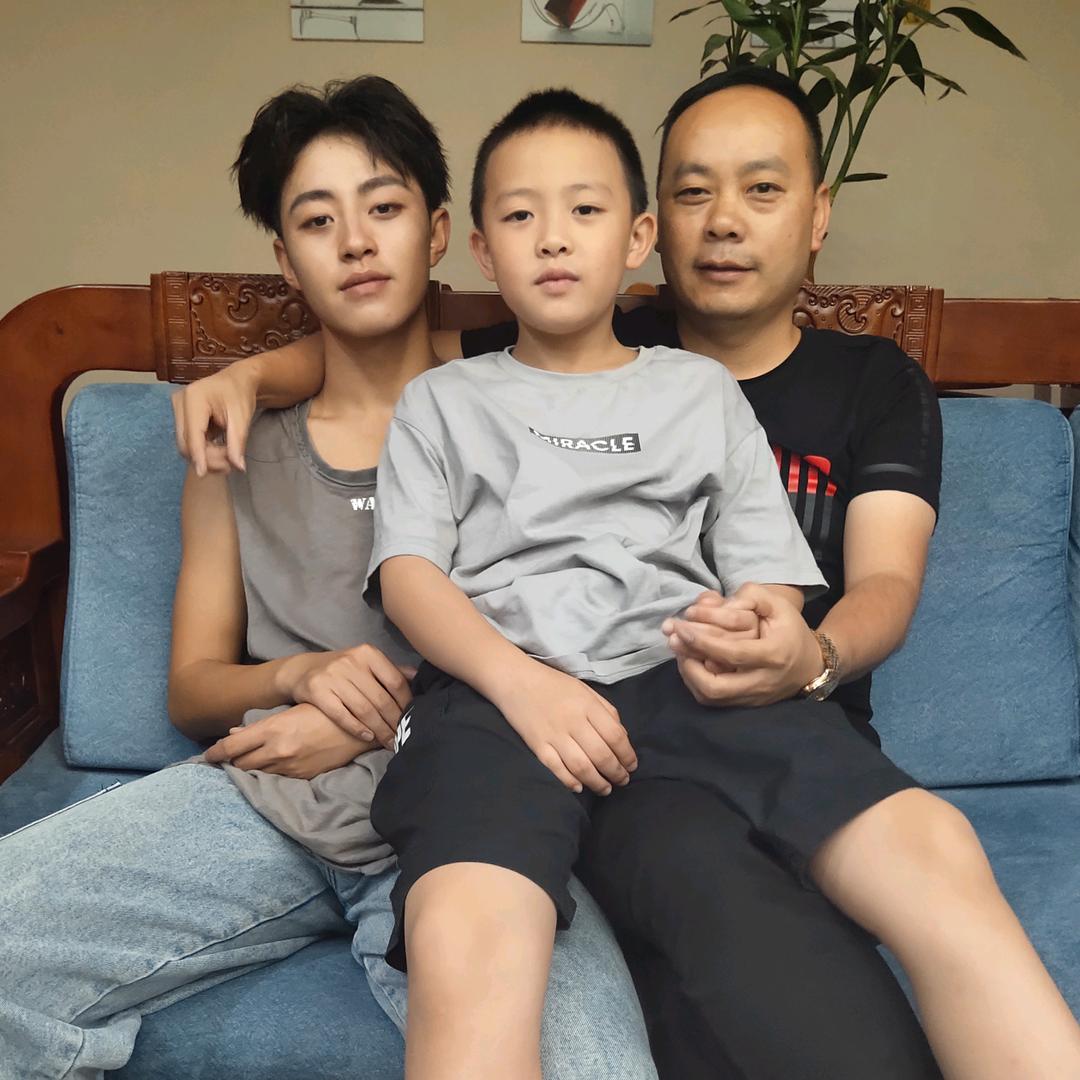 她们都叫我婆婆