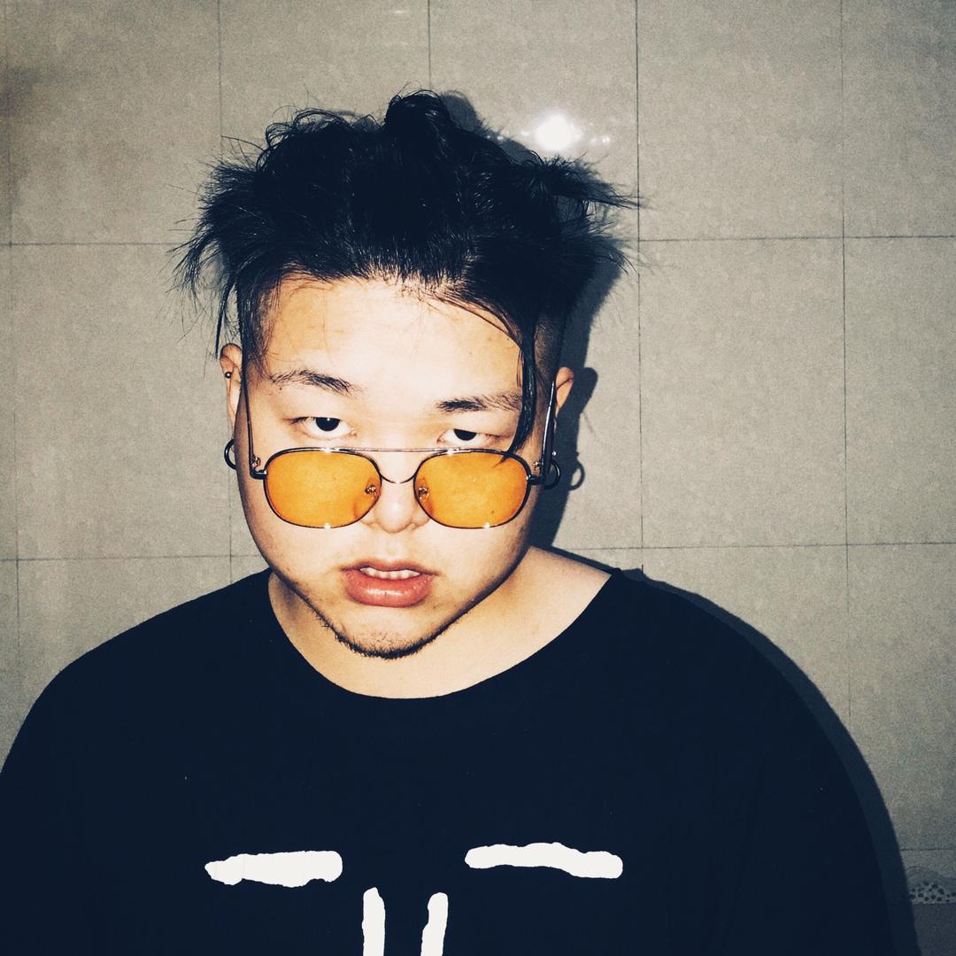 龙浩的朋友圈