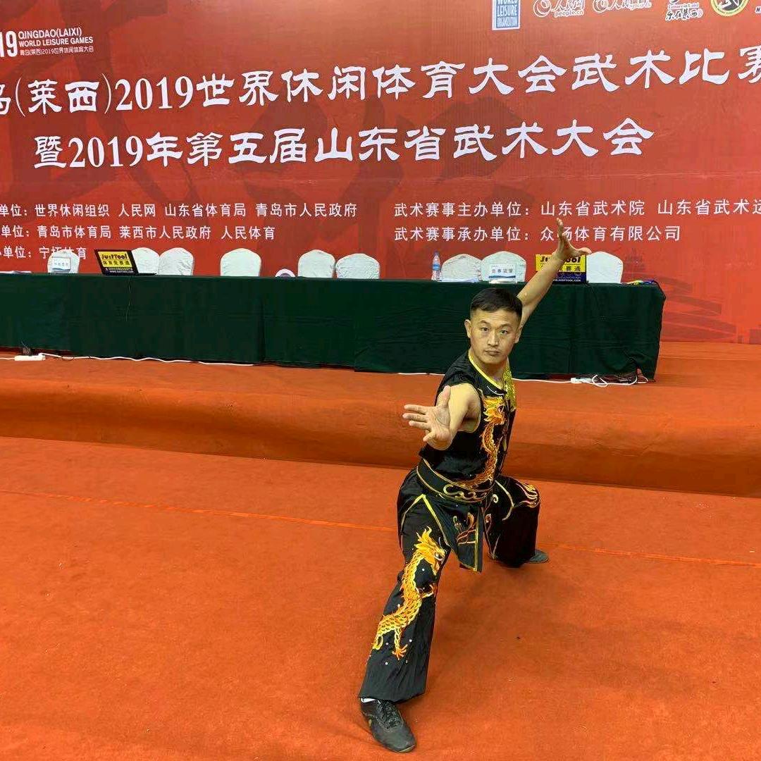 尚武风行司佩苗