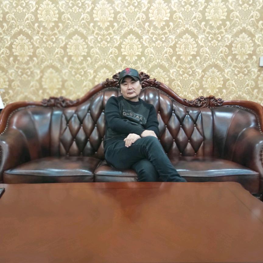 口红布哥