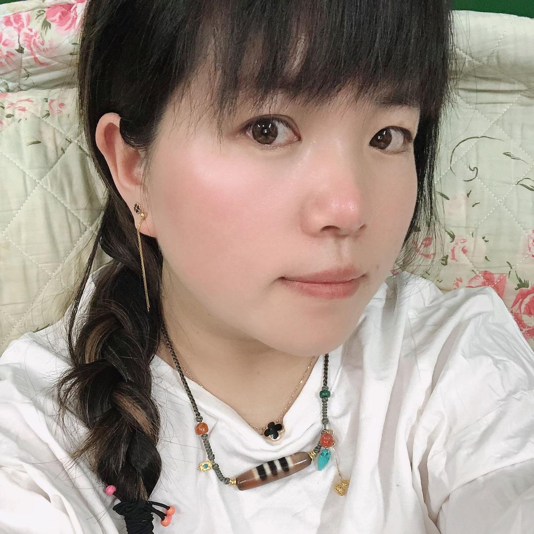 杨阳荣誉珠宝