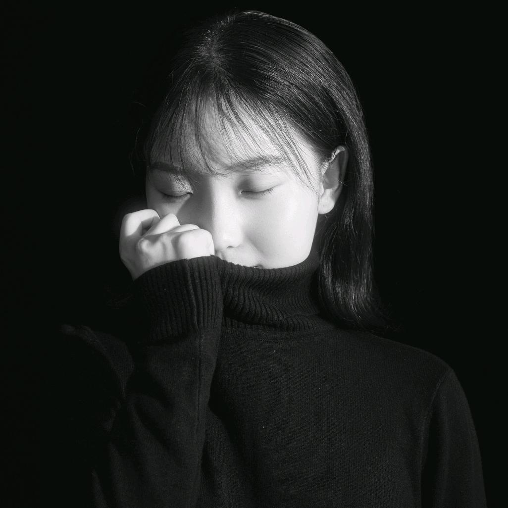 -是明媚🧚🏻‍♀️