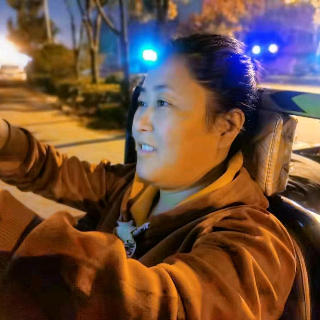 张姐喊你来看直播