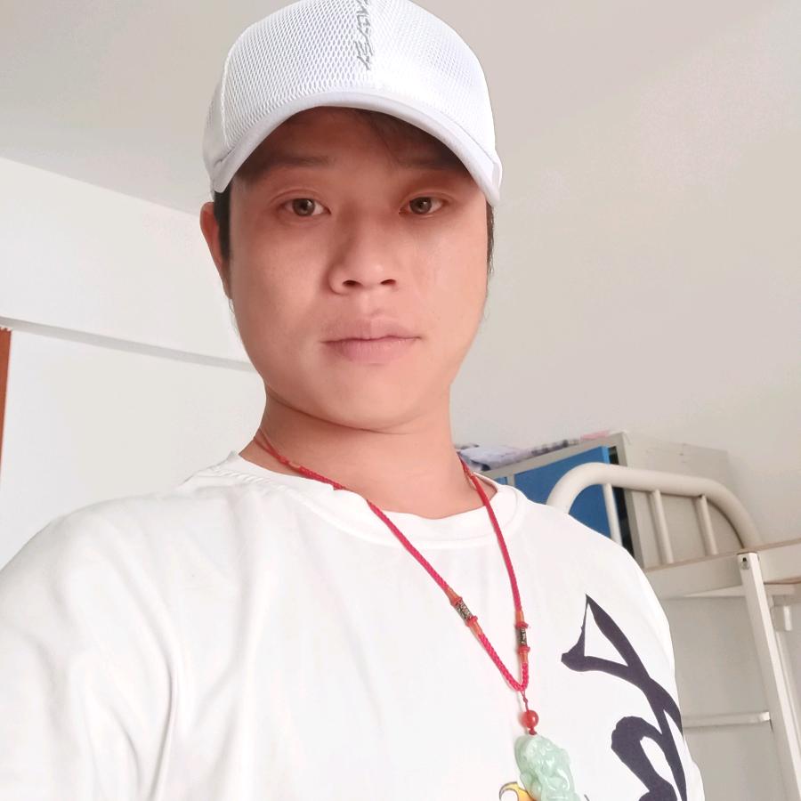 小古专业给墙化妆师