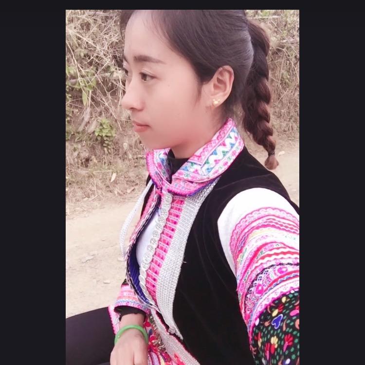 腊鲁姑娘