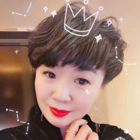 珠宝小志姐