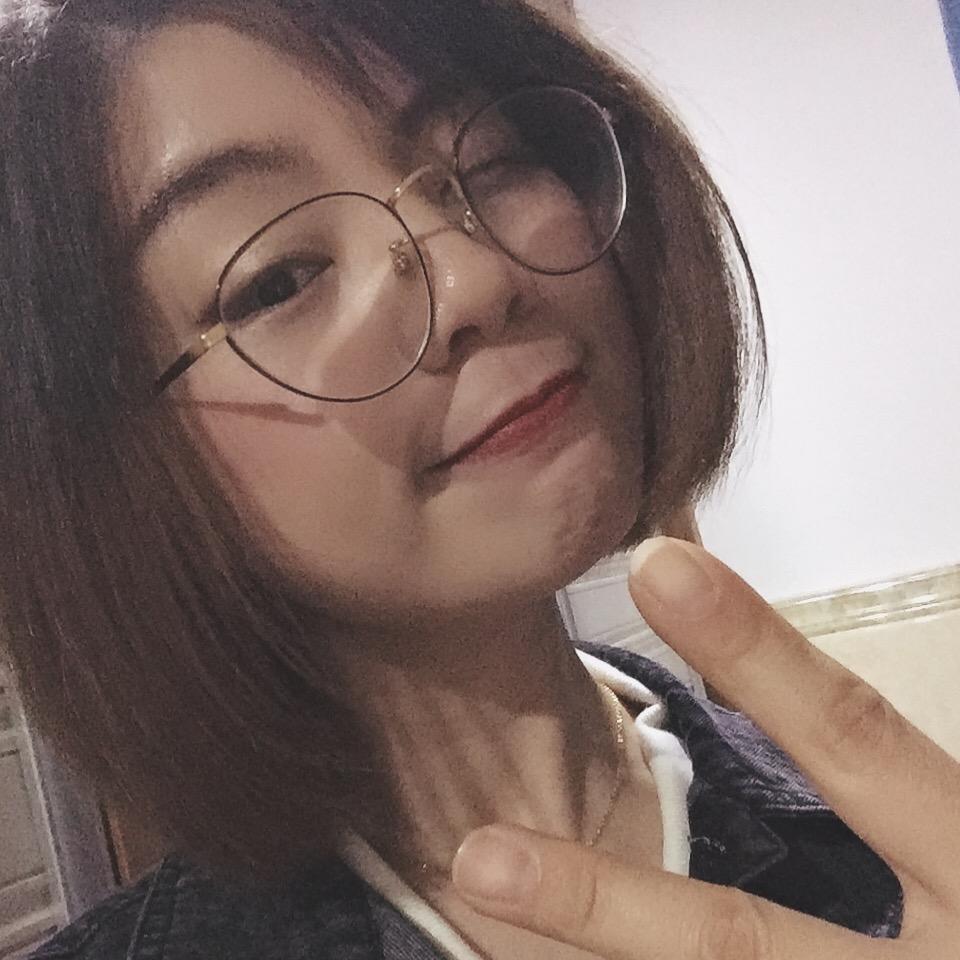 妙妙摆摊卖紫米饭团🍙🥪