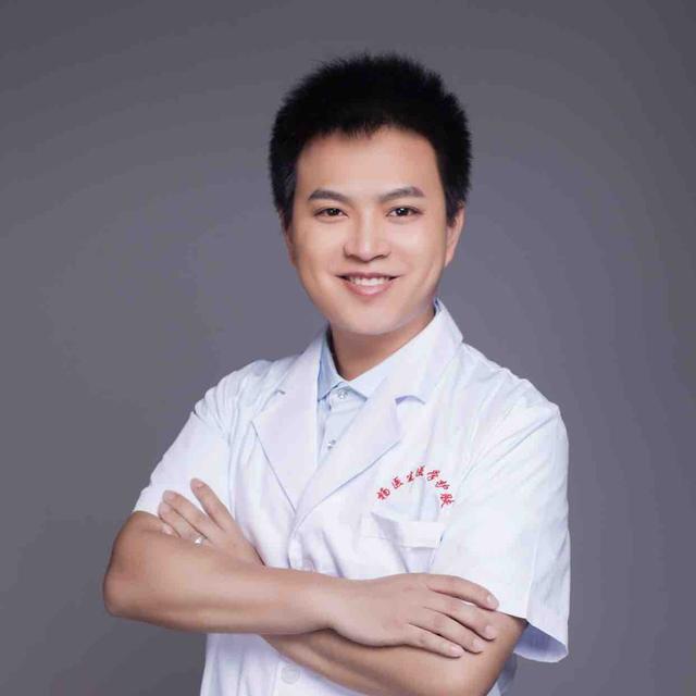 皮肤科杨医生