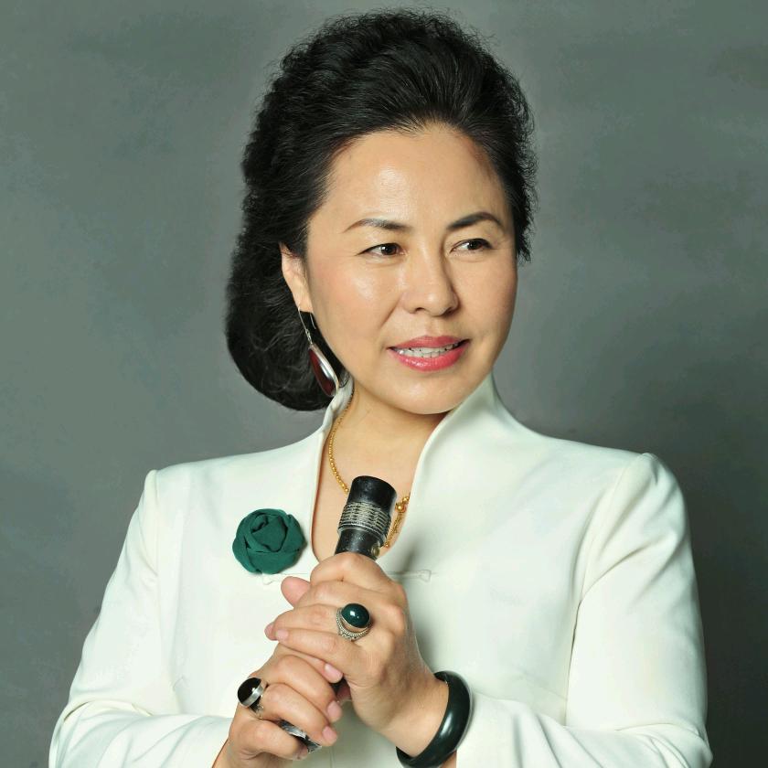 阿伦高娃教育