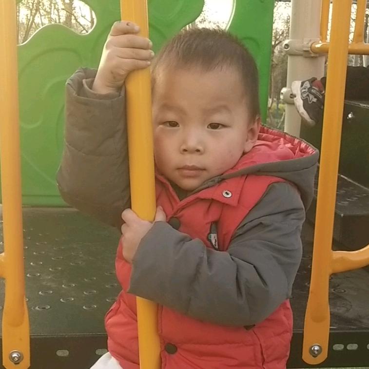 勤勤儿子懒汉爸