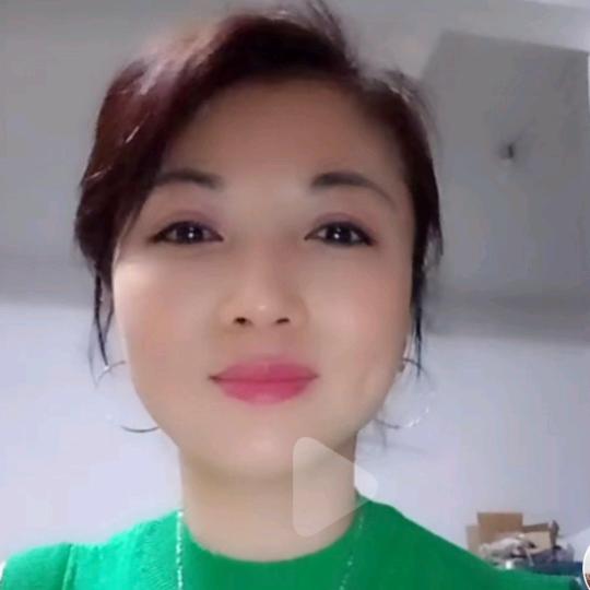 兴仁红井田，贞丰吴记地摊火锅，脆皮猪脚