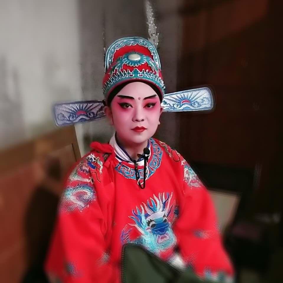 罗新