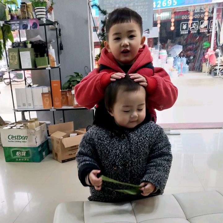 罗罗
