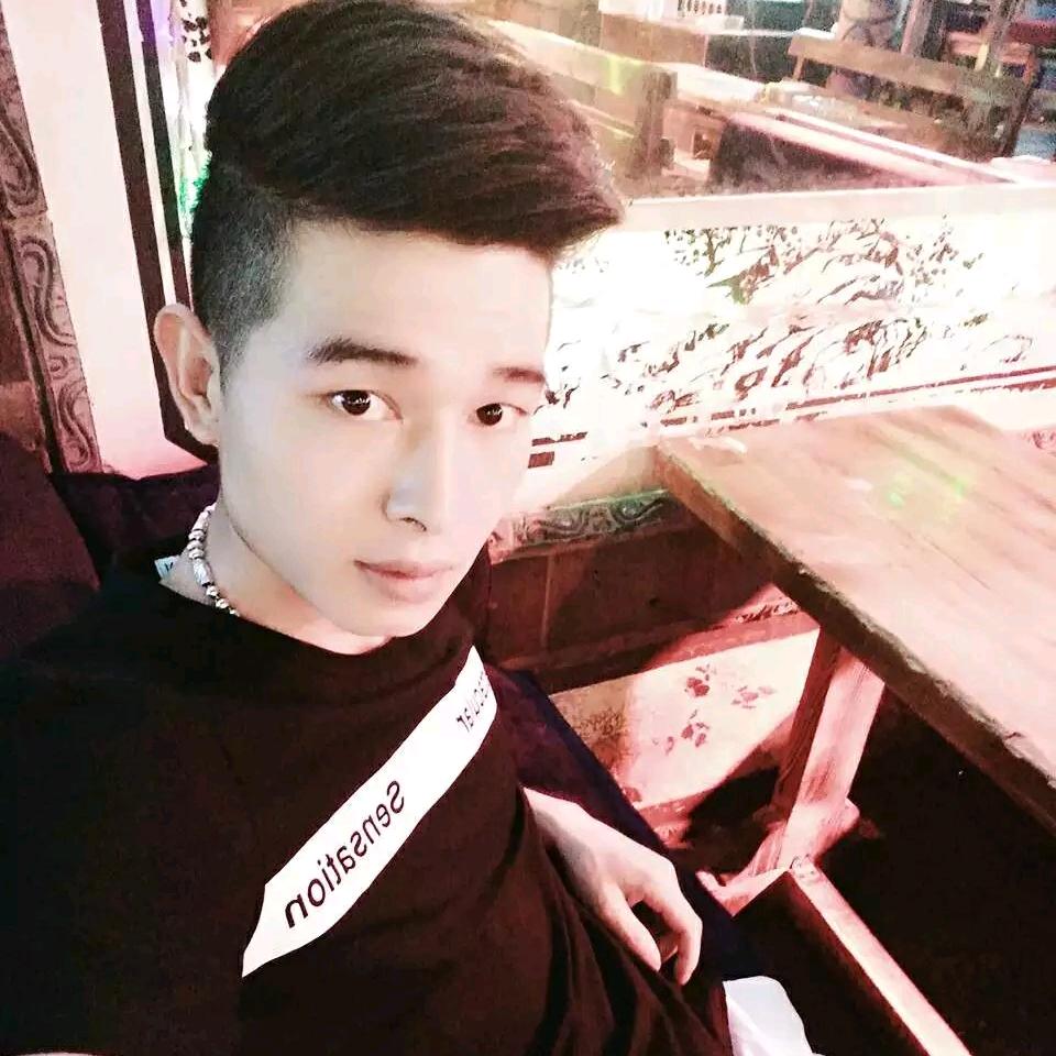 丽江 欢泊酒吧啊杰