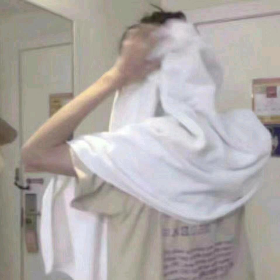 偷看你一秒
