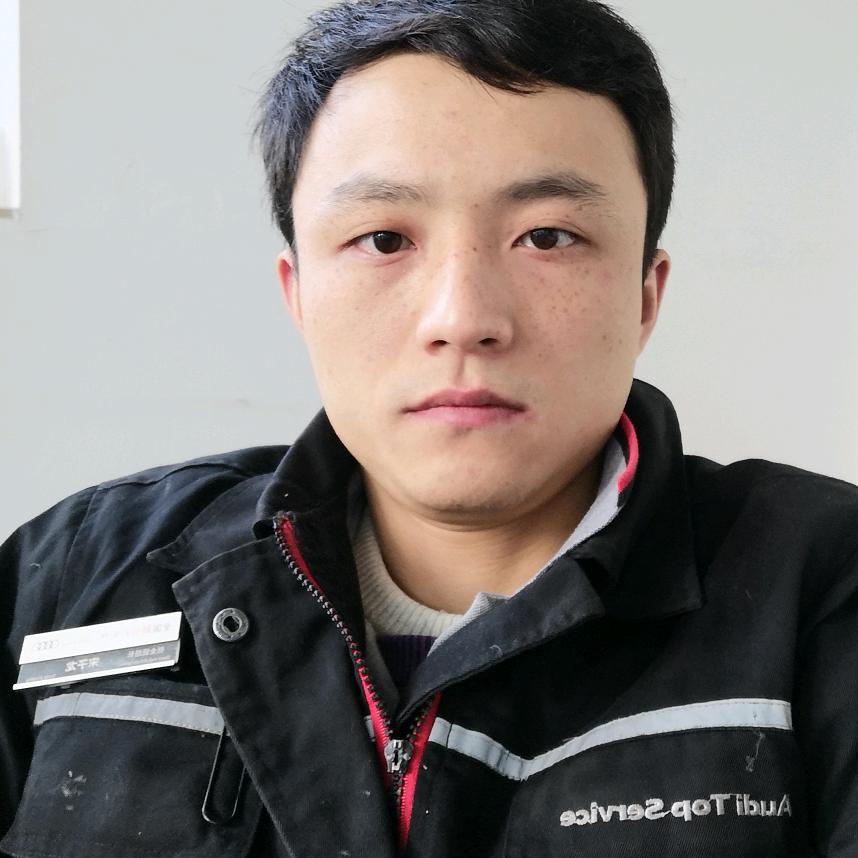 长沙汽车车身凹陷修复龙哥