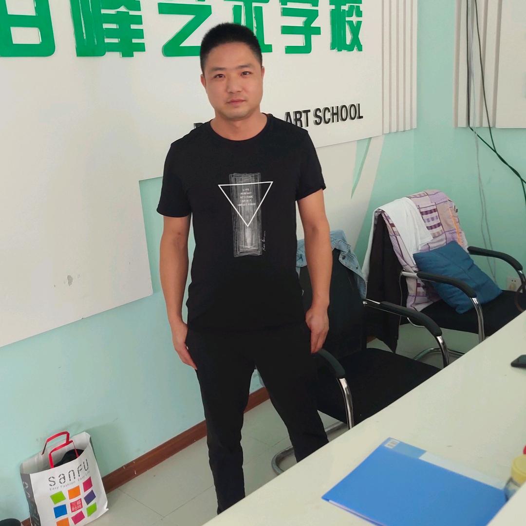 龚建
