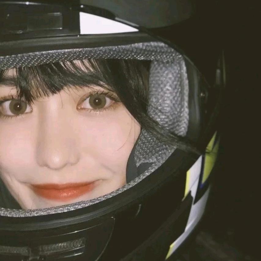 秃头少女