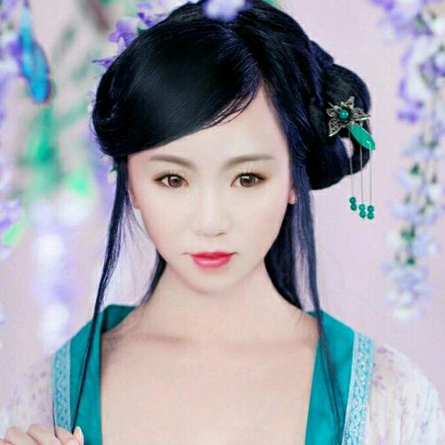 桃花衣旧笑春风