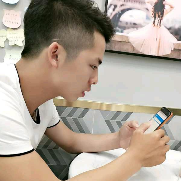 新鲜猪脚配送部，广接所有订单