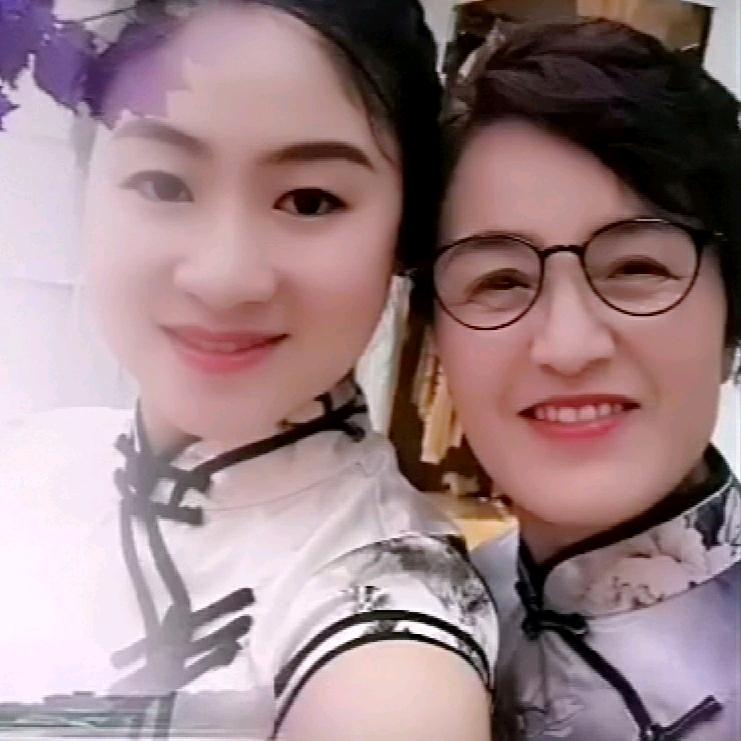 阳光奶奶（57年的鸡）