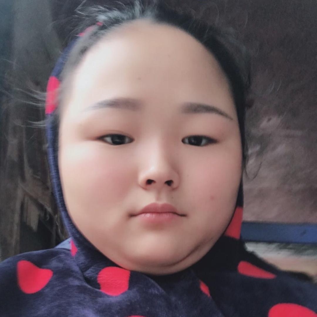 大脸妹格格