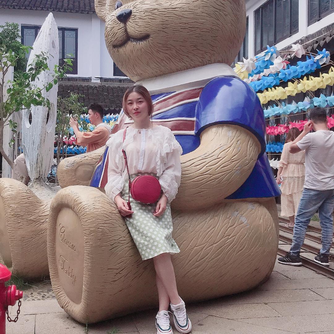 小艳