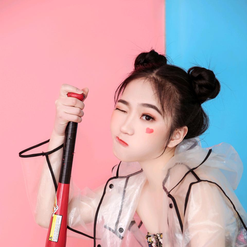 丘日白