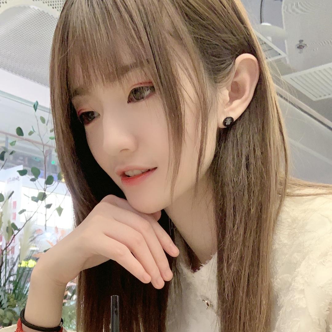 蕾宝小姐姐