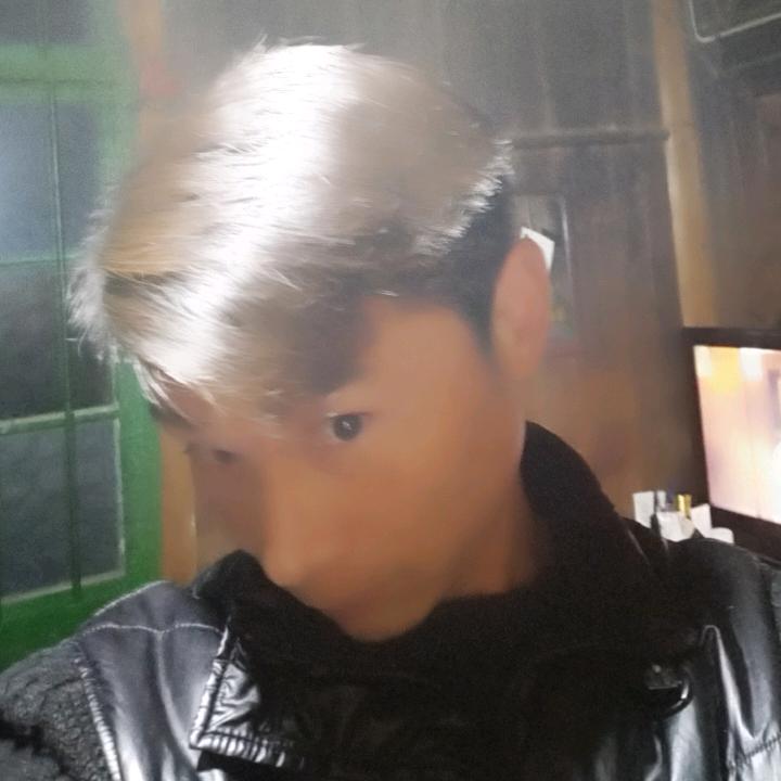 豪爽俊哥