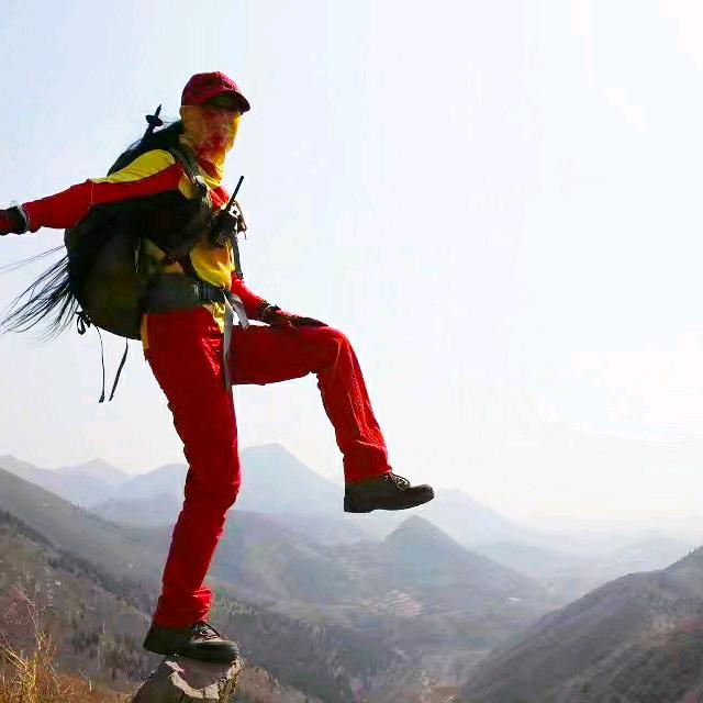 喜欢登山的女人