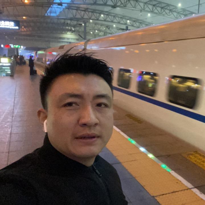 柏谊思定制家居