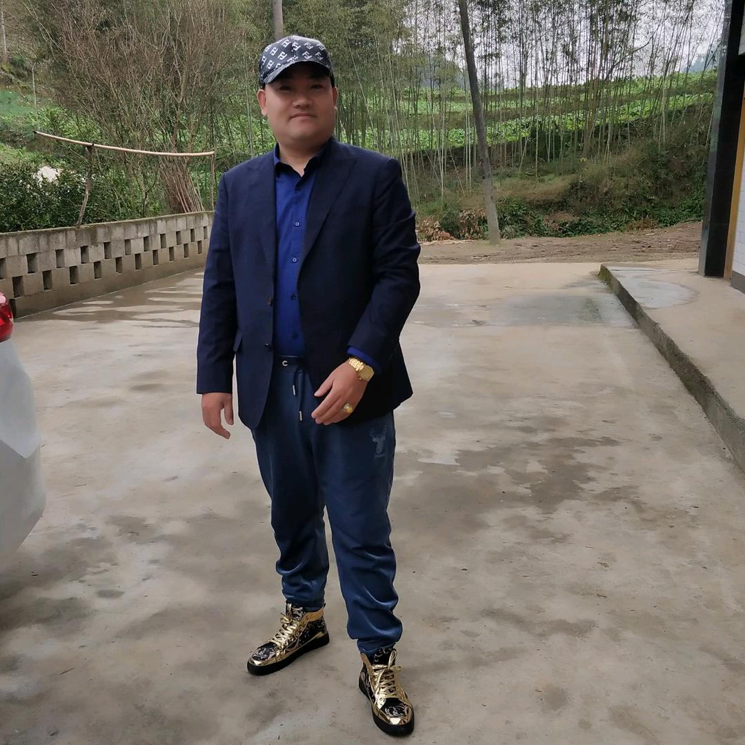 玉面青龍，