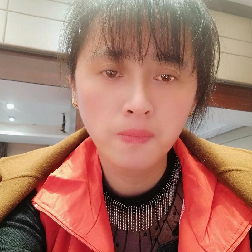 荣兴家电周笑丽