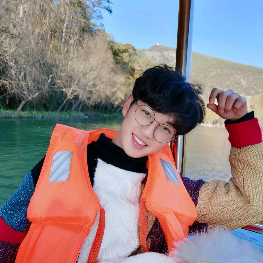 邮一颗草莓🍓给你