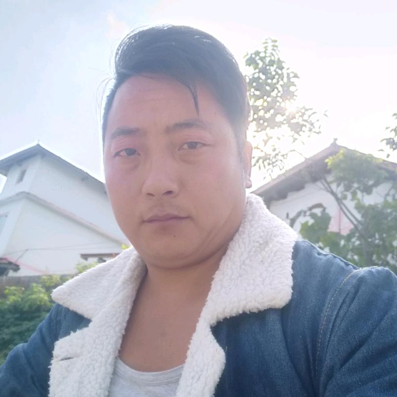 专业架子工。马海