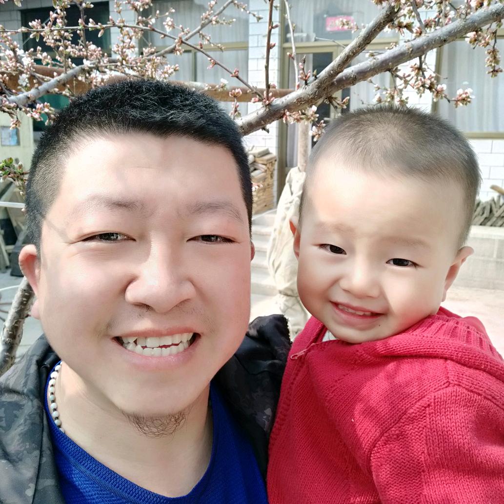 雷鸣婚纱儿童摄影