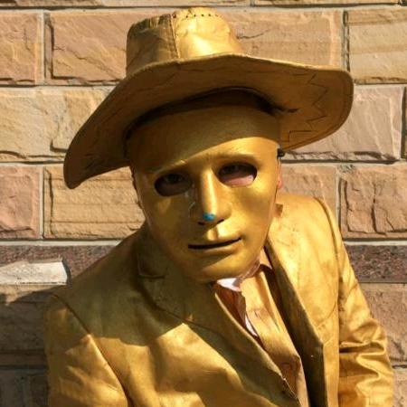 黄文丁雕塑制作