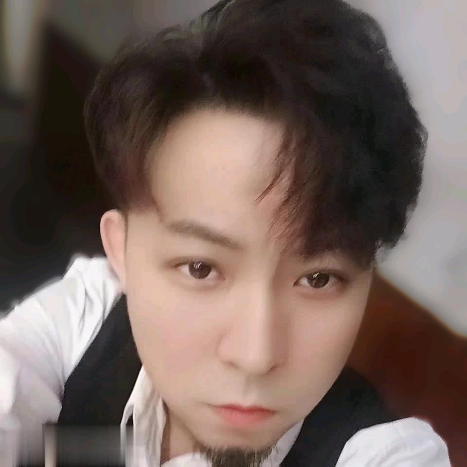 成都缔格美发设计