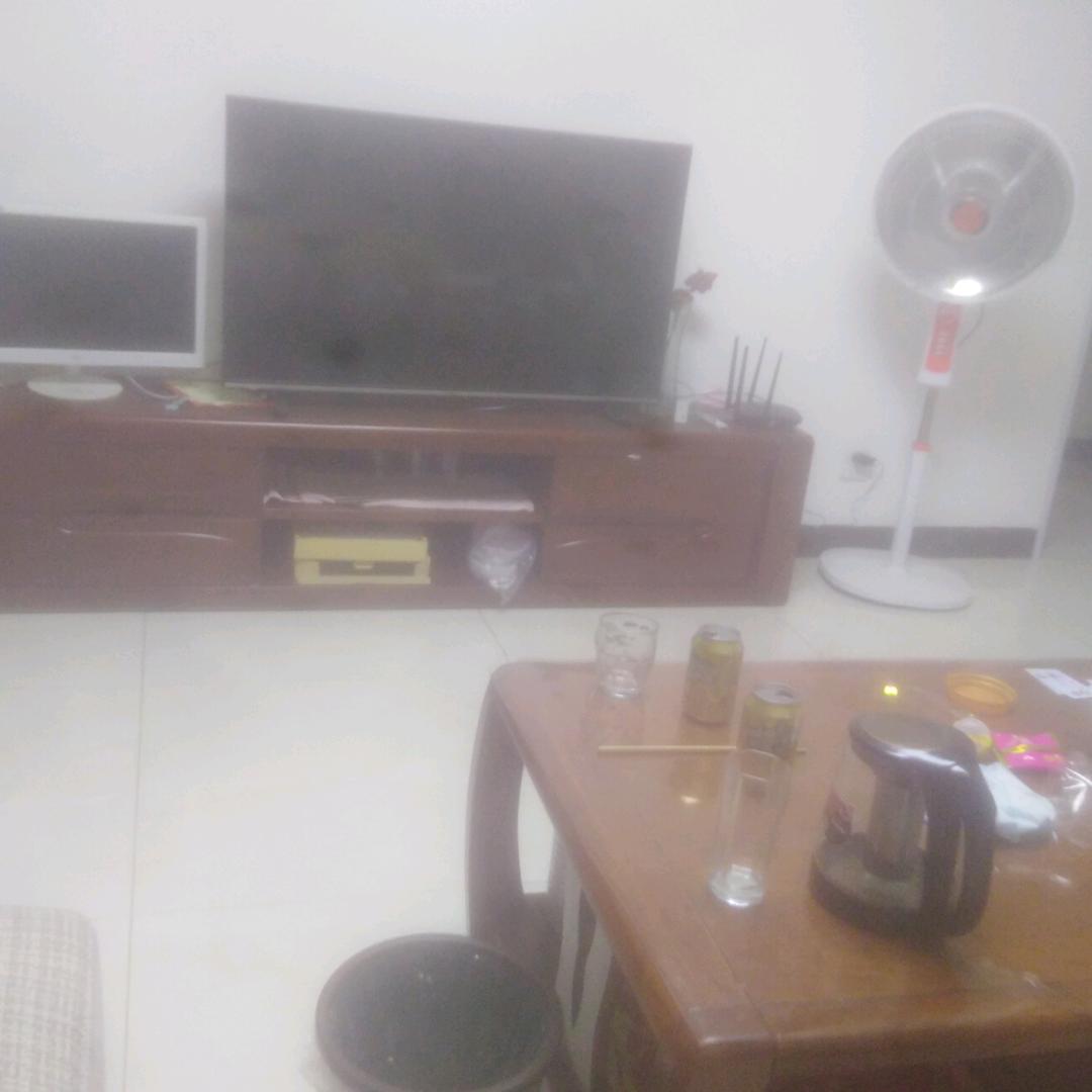 抖抖身上的灰