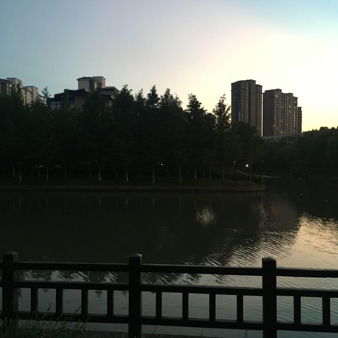 用户5893816739240