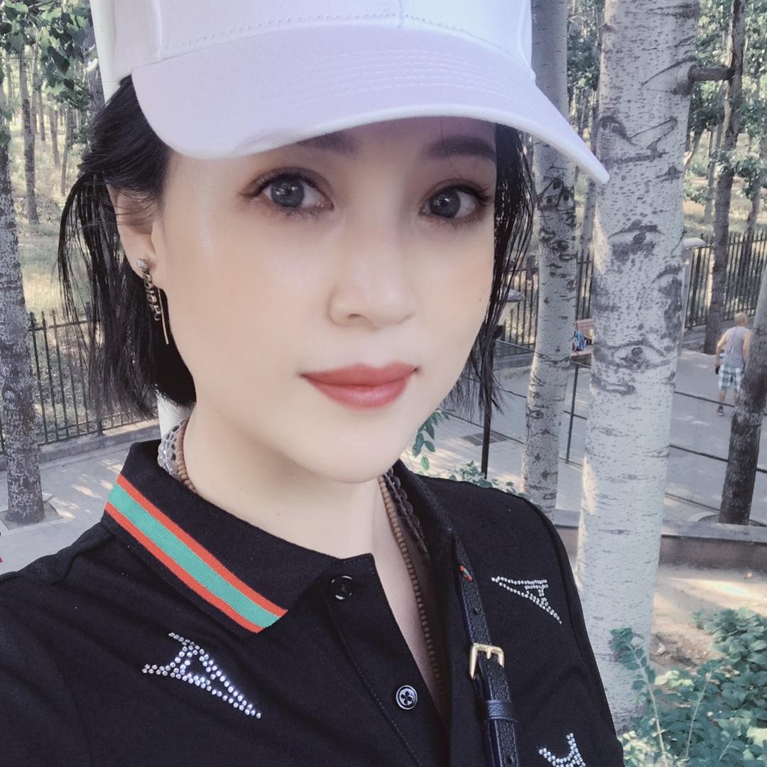 gaga 汪（Isabella）