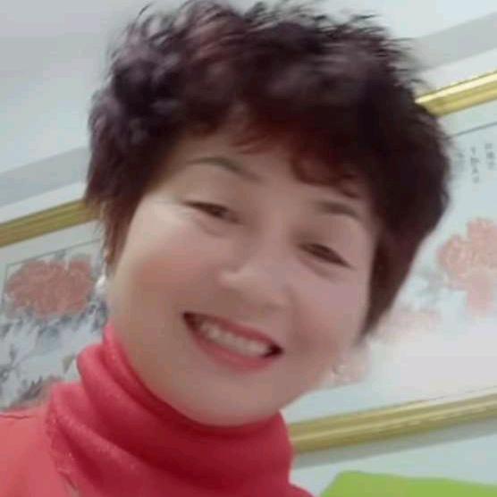 喜上眉梢。
